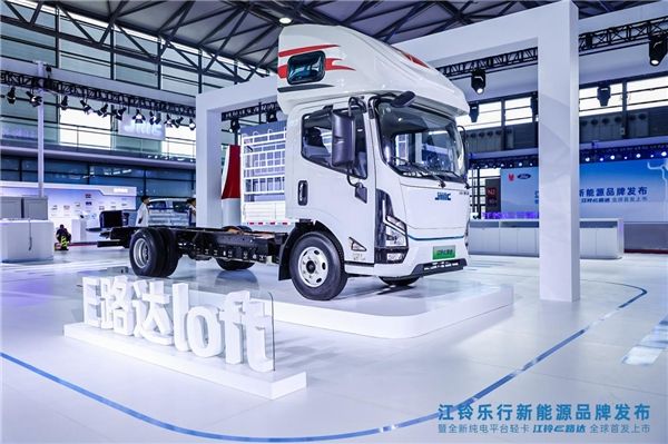 Pure electric light truck ceiling, Jiangling Lexing E Road, the world's first blockbuster listing