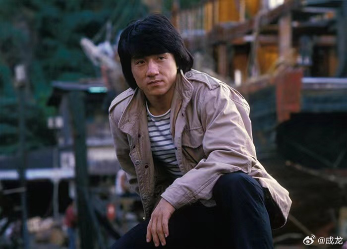 Jackie Chan's birthday sentiments are accompanied by precious old photos: Am I already 70 years old?